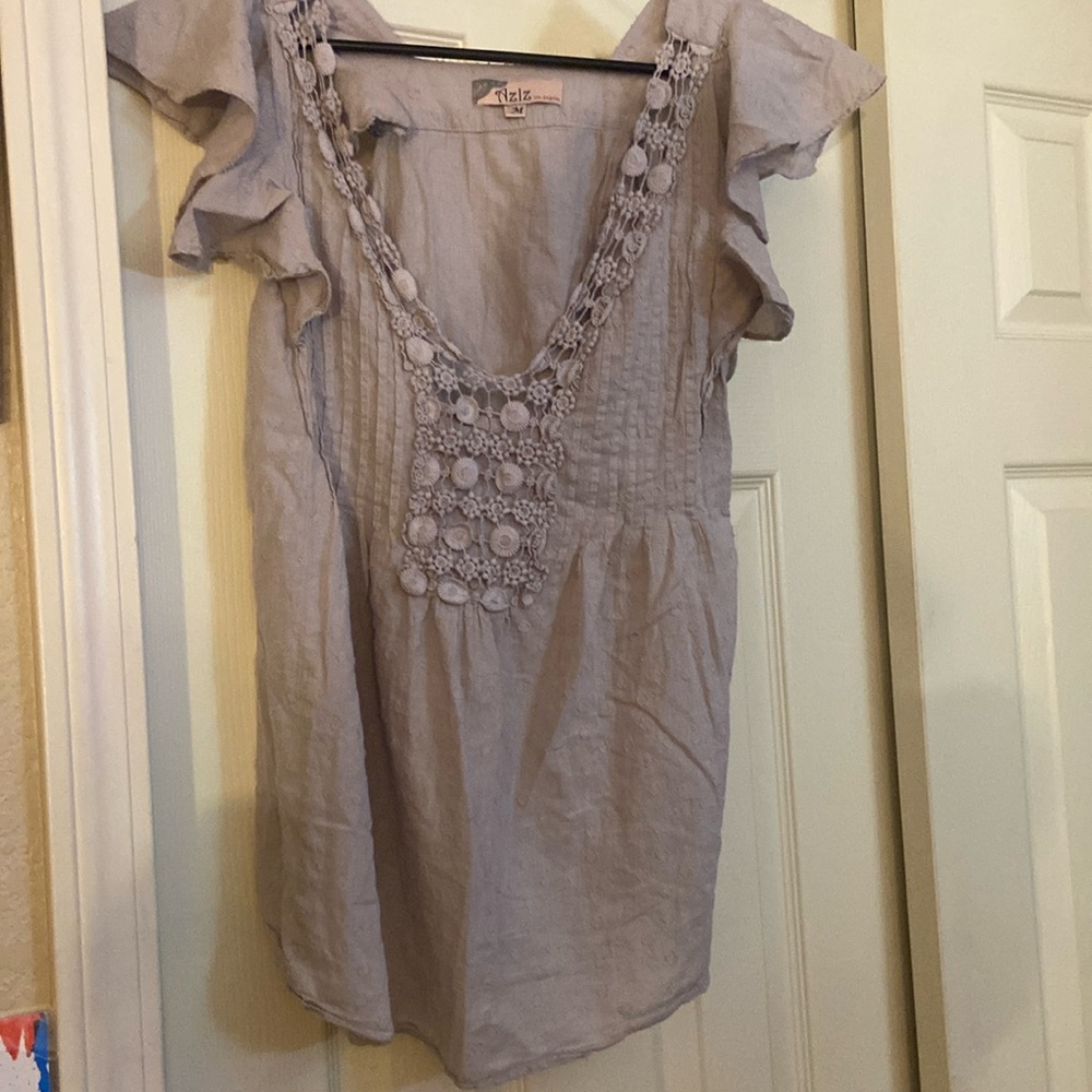 Aziz Women’s Blouse in size Medium.